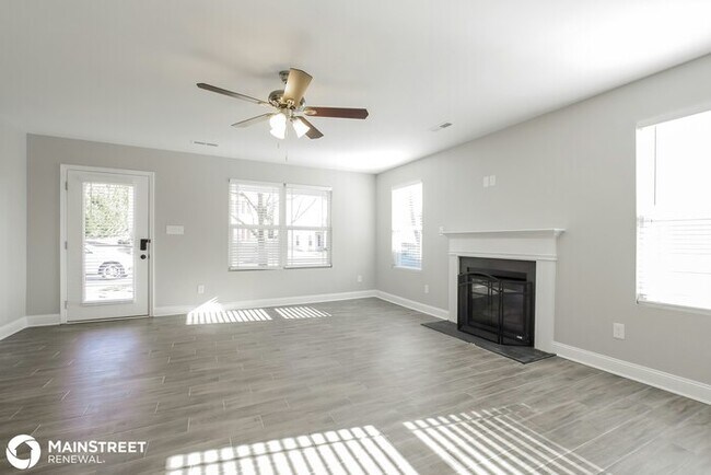 Foto del edificio - 5825 PARKSTONE DR, MATTHEWS, NC 28104