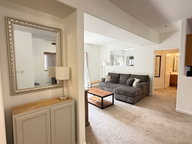 Foto del edificio - Rare Furnished 2BR/2BA Condo with Balcony, Fireplace & Resort-Style Amenities in Rancho Mission T...