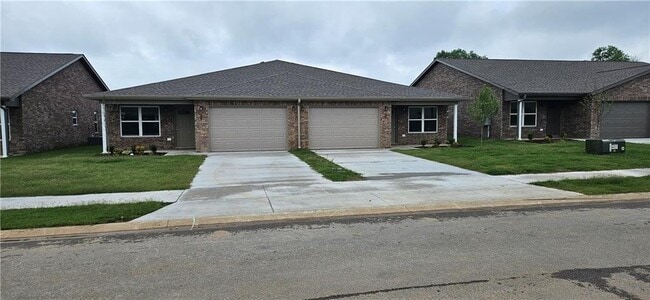 Building Photo - 617 NW 68th Ave