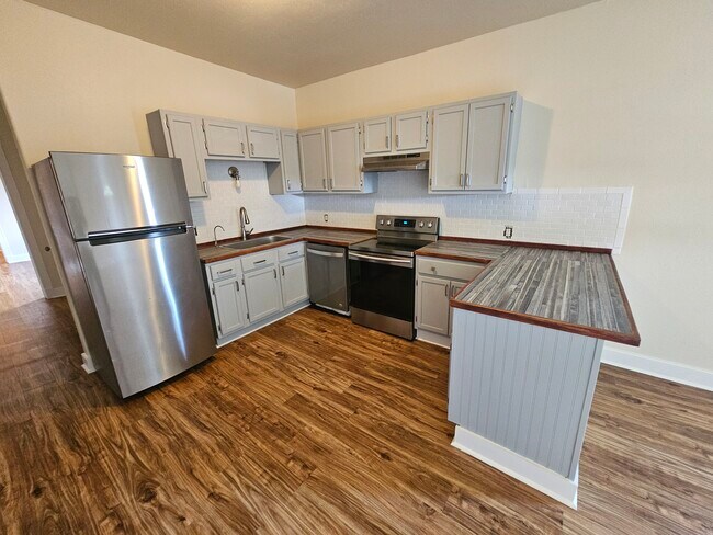 Foto del edificio - 536 S Telemachus St