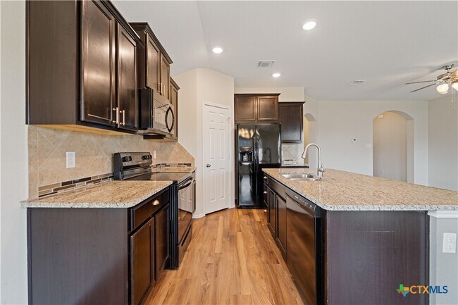 Building Photo - 2332 Pintail Loop