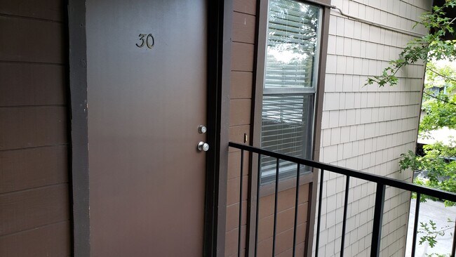 Foto del edificio - 1465 E Peckham Ln