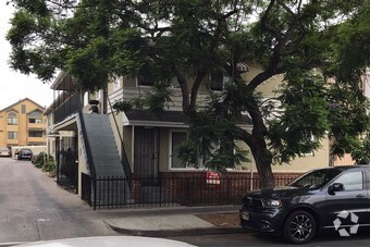 Primary Photo - 611 Walnut Ave