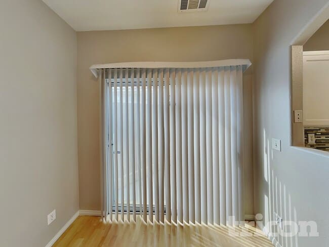 Foto del edificio - 1445 Little Spring Ct