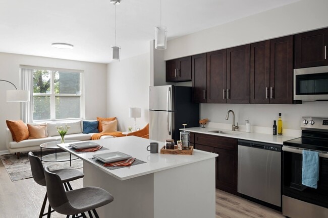 Building Photo - Park Montgomery West