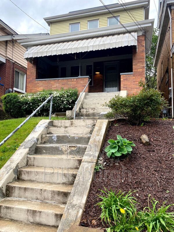Primary Photo - 2721 Pyramid Ave