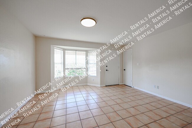 Building Photo - ***Move in special -$500.00 off move in***
