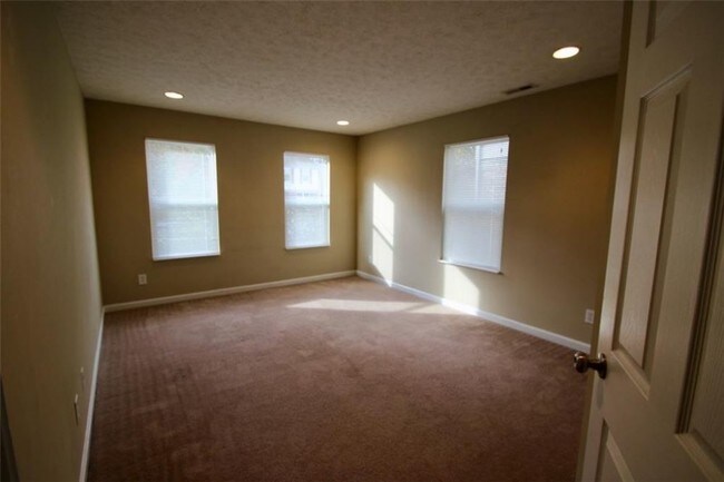 Building Photo - 6517 Caressa Way