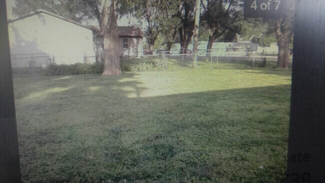Foto del edificio - 1719 Hickory St