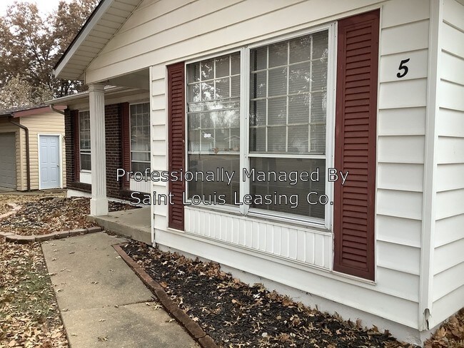 Foto del edificio - 5 Vizcuya Ct