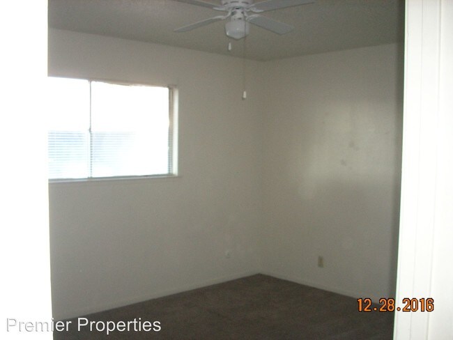 Building Photo - 1206 W Cornell Ave