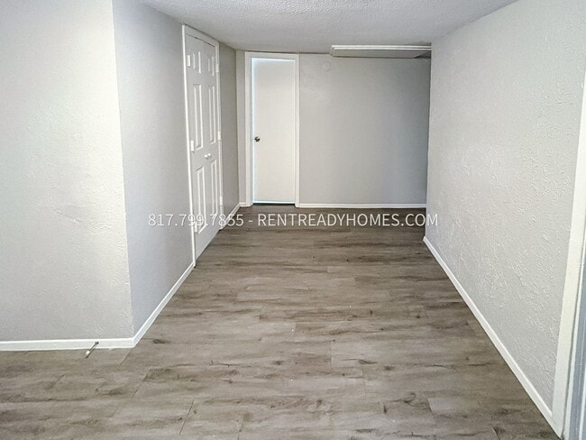 Building Photo - 6032 Westridge Ln