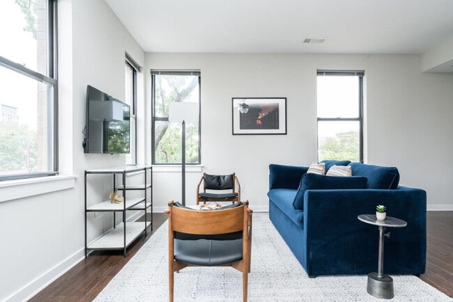 Foto del edificio - 1016 18th Ave S