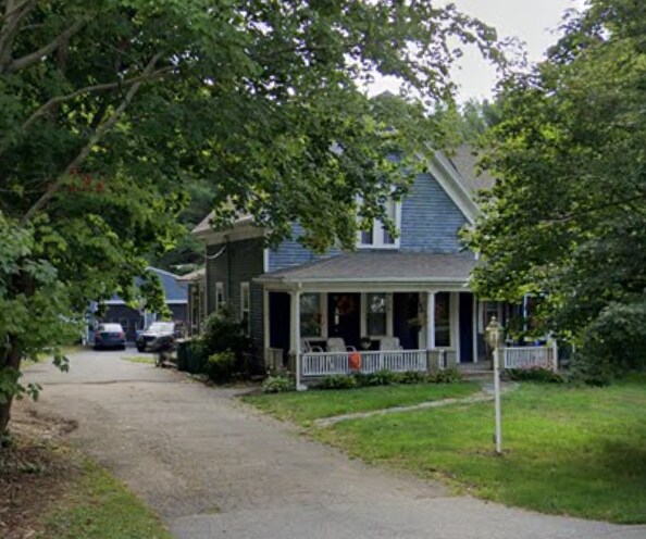Primary Photo - 162 Center St
