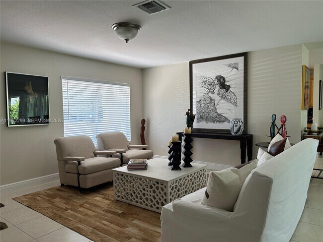 Foto del edificio - 8791 SW 87th St