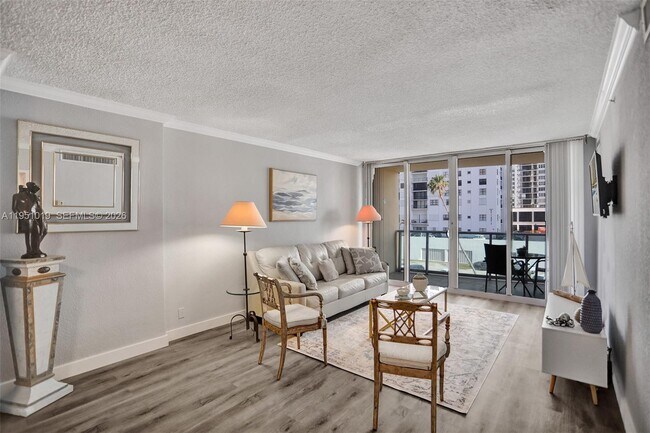 Foto del edificio - 2501 S Ocean Dr