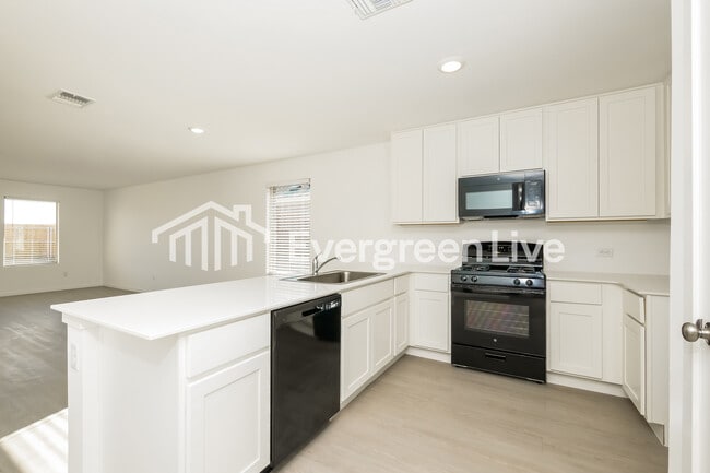 Foto del edificio - 12532 Huntington Rdg Wy