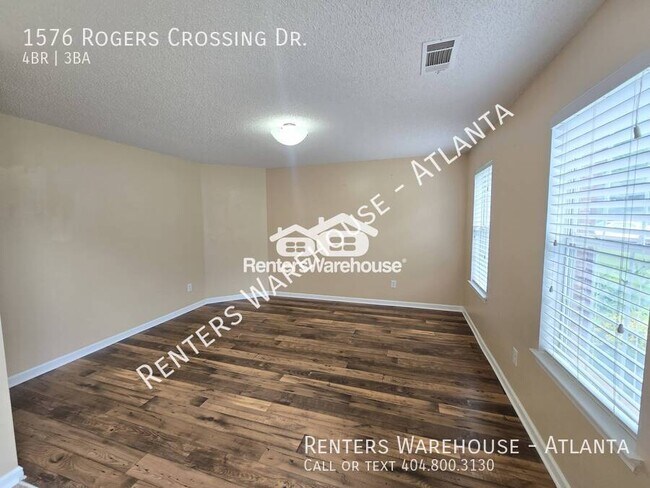 Foto del edificio - 1576 Rogers Crossing Dr