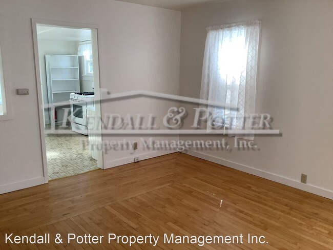 Building Photo - 3 br, 1 bath House - 630 7th Ave.