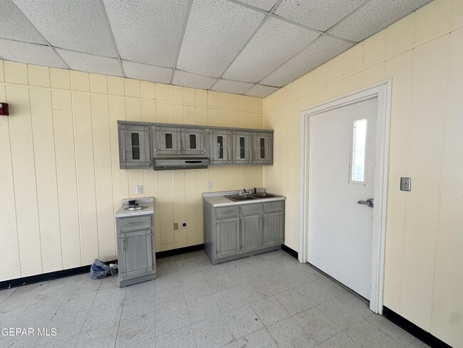 Foto del edificio - 6800 1st St