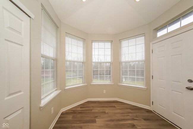 Foto del edificio - 4834 Countrybrook Ct