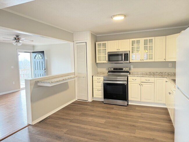 Foto del edificio - 4 bed, 1.5 bath