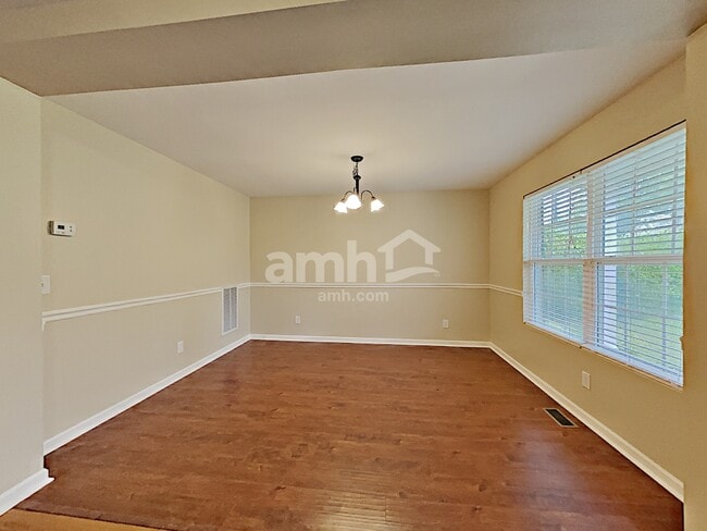 Building Photo - 2716 Leesa Ann Ln