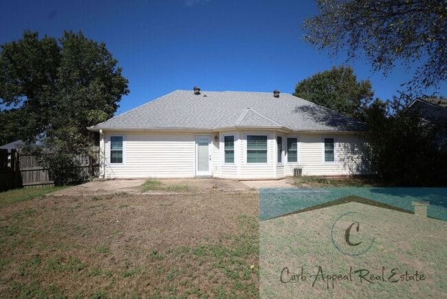 Foto del edificio - Beautiful 3 bed/ 2 bath home - fireplace, ...