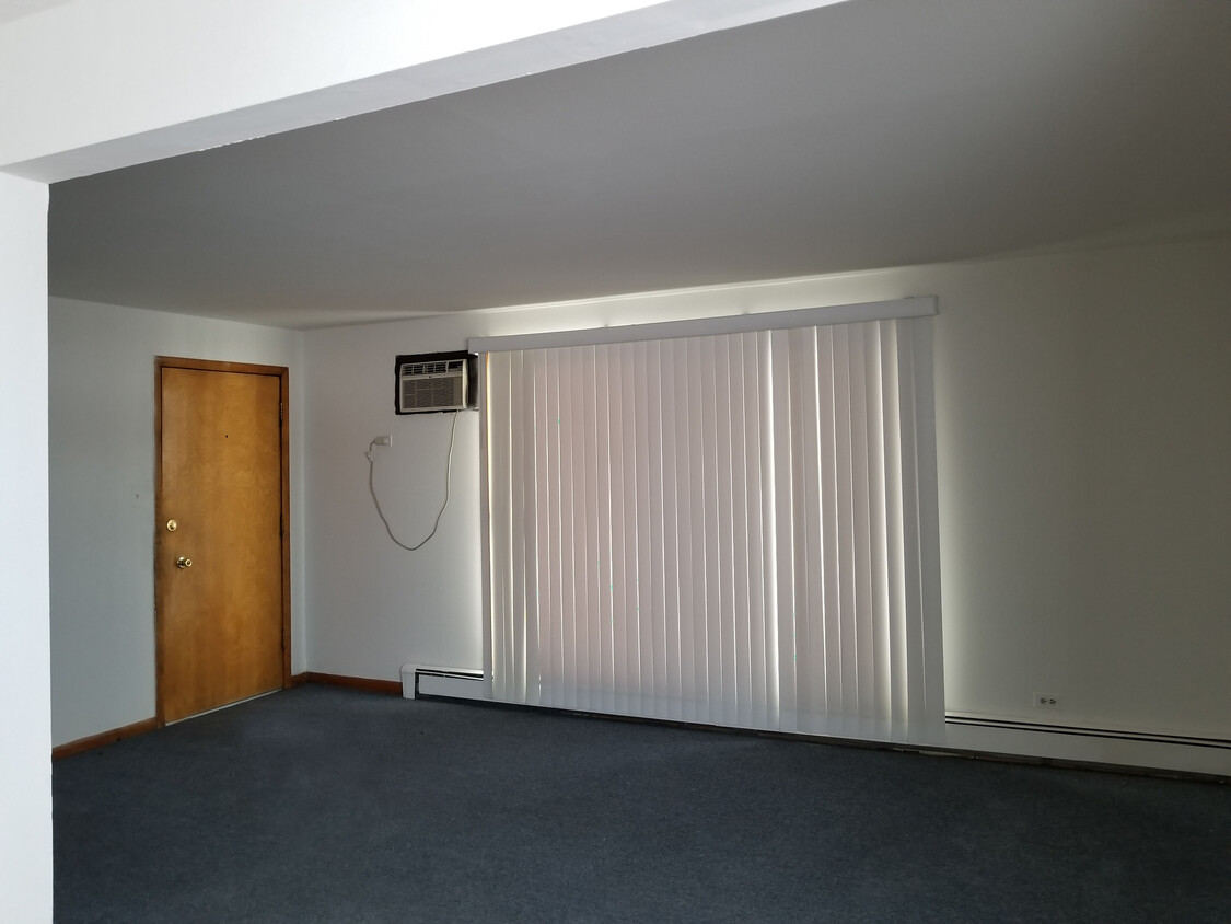 Building Photo - 1133 W 127th Pl