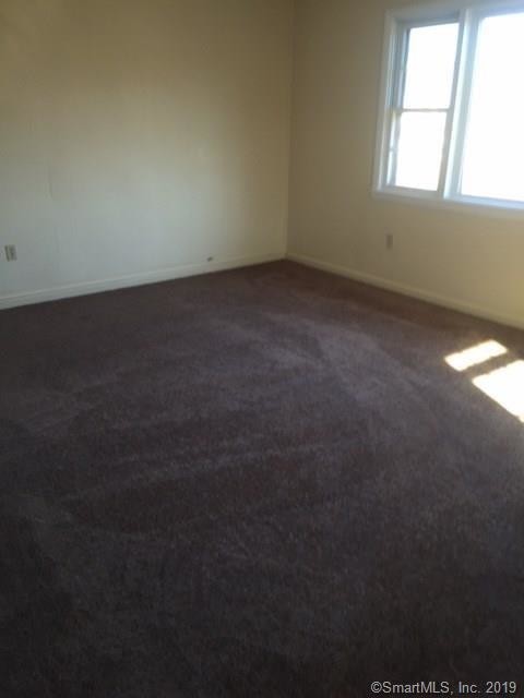 Building Photo - 35 Rockview St