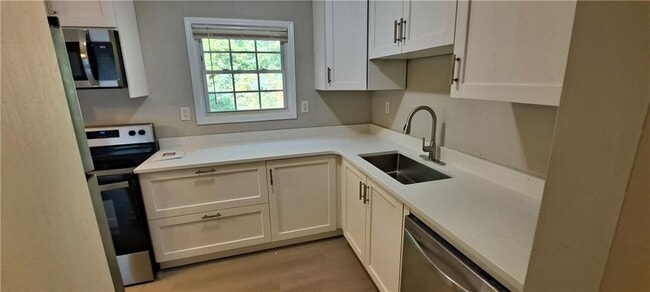 Foto del edificio - 4666 Backwoods Ct