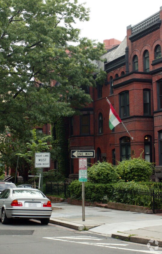 Foto del edificio - 1009 New Hampshire Ave NW
