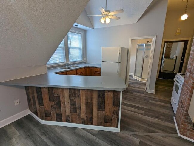 Foto del edificio - 359 Oak St