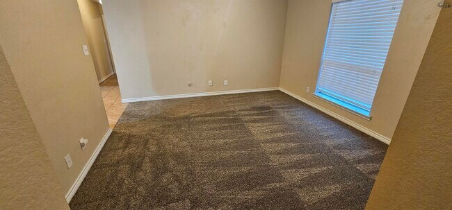 Foto del edificio - 4120 Faith Rd