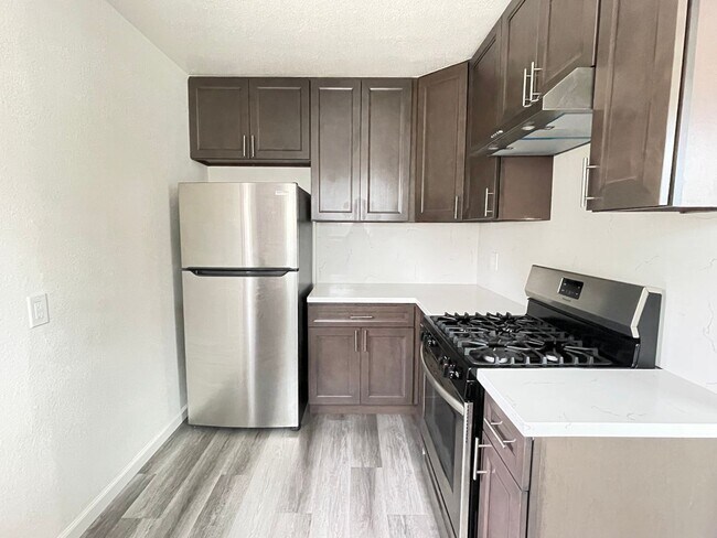 Foto del edificio - Upgraded Southside Two Bedroom