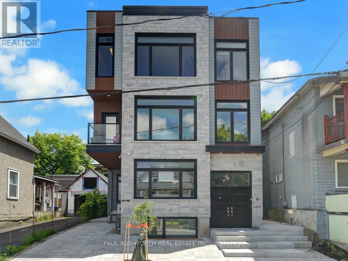 Photo principale - 16-16 Lowrey St