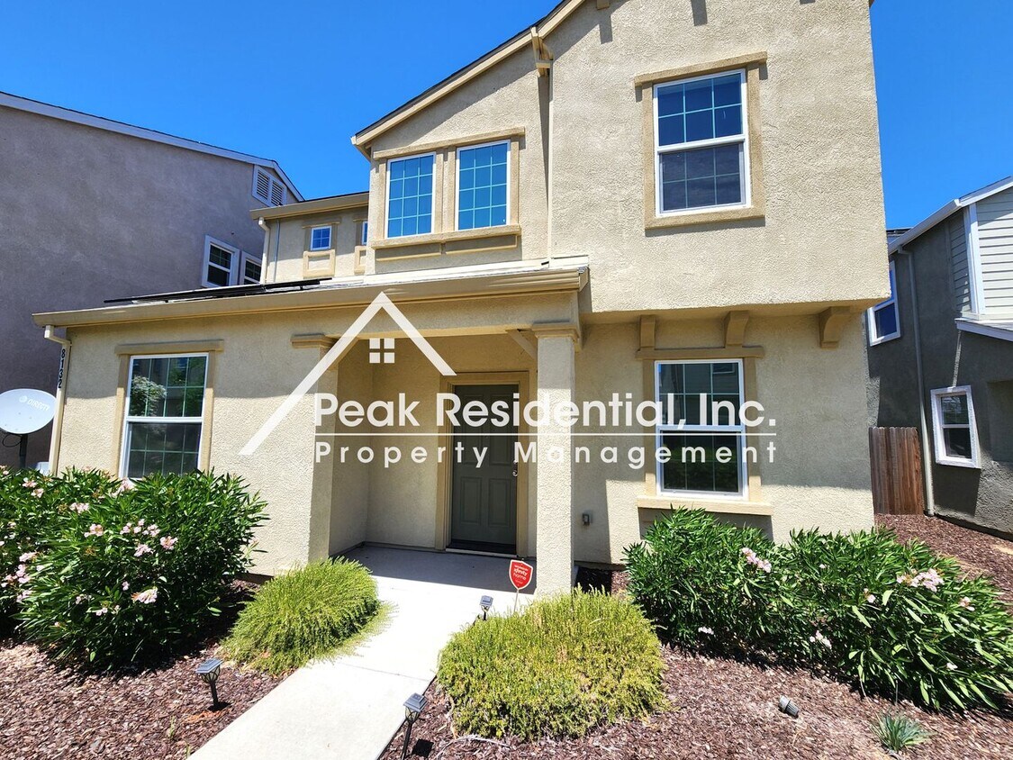 Foto del edificio - Newer 3bd/2.5 ba Home with 1 Car Garage in...