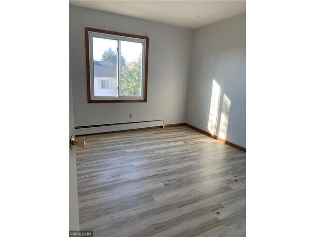 Building Photo - 4001 Mavelle Dr