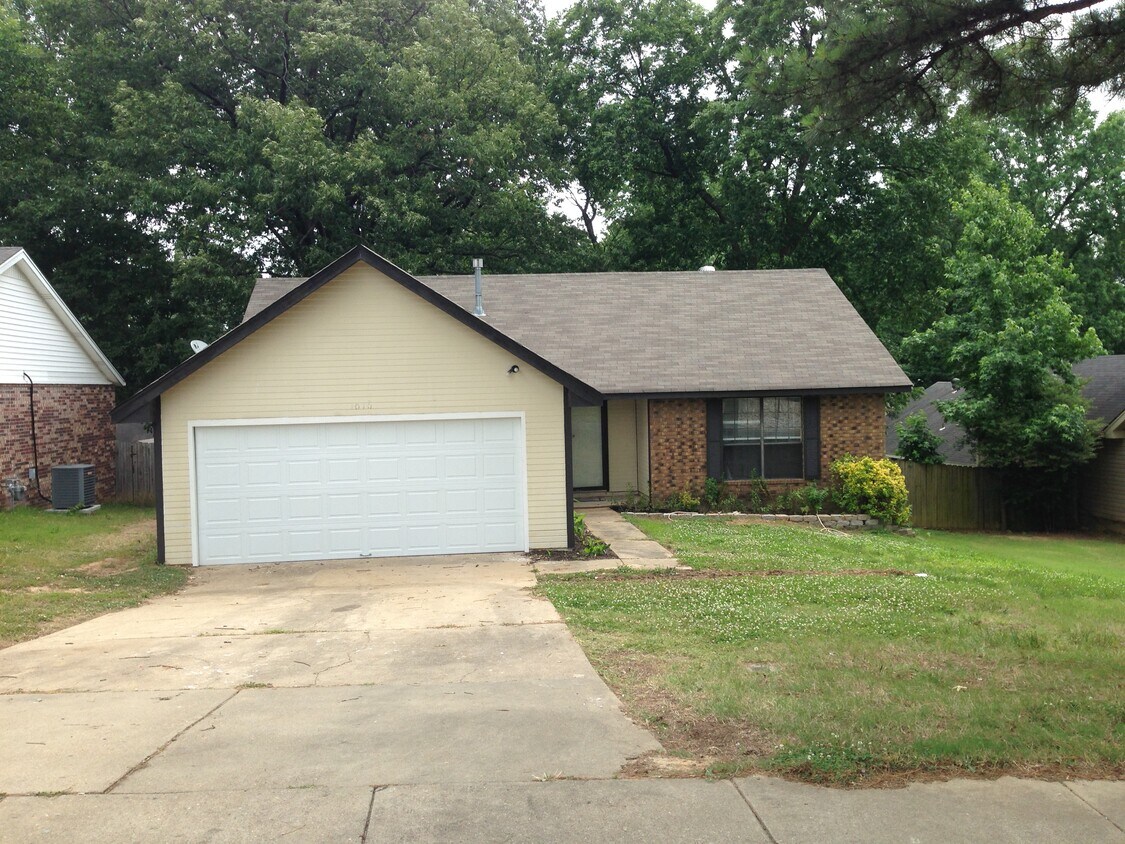 Foto principal - 1010 Ferrell St