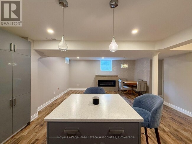 Building Photo - 51 Sorbonne Dr