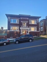 Building Photo - 215-215 N 2nd Ave E