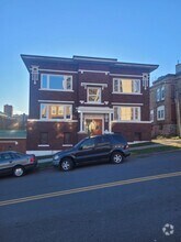 Building Photo - 215-215 N 2nd Ave E