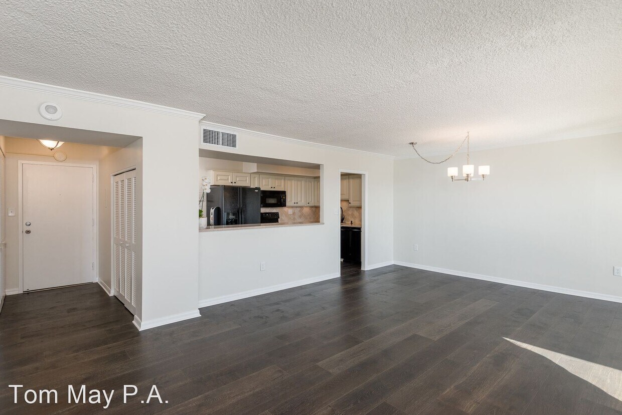 2 br, 2 bath House 2401 Bayshore Unit 1408 House Rental in Tampa