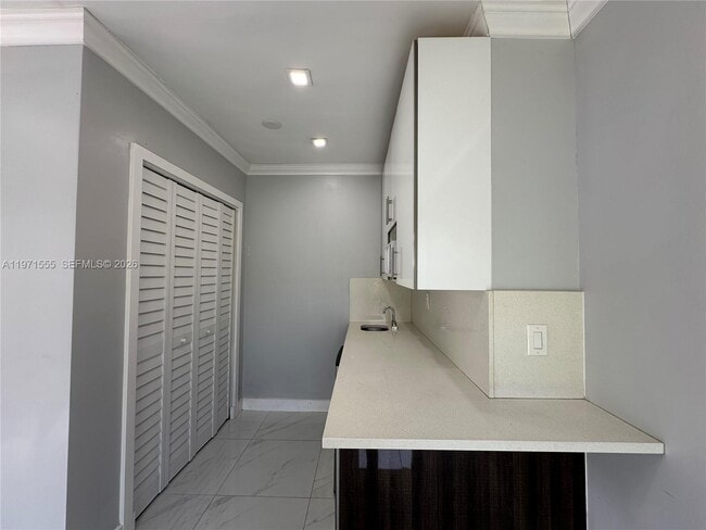 Foto del edificio - 3035 SW 27th Terrace