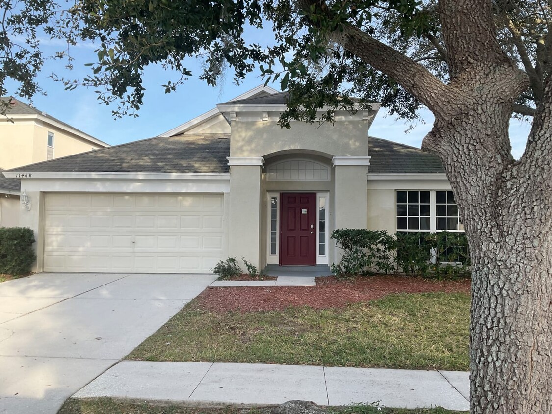 11468 Misty Isle Ln - House Rental in Riverview, FL | Apartments.com