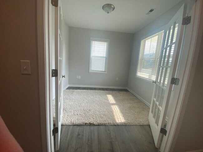 Building Photo - 3 Bedroom Single Family Home in Knightdale
