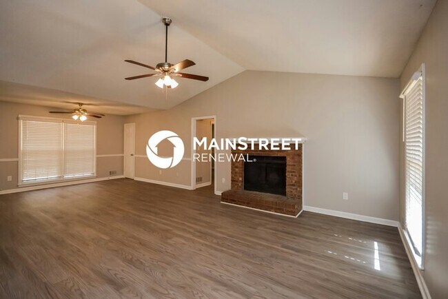 Foto del edificio - 3 Bedroom Pet-Friendly Home in Conyers, GA with Main Street Renewal