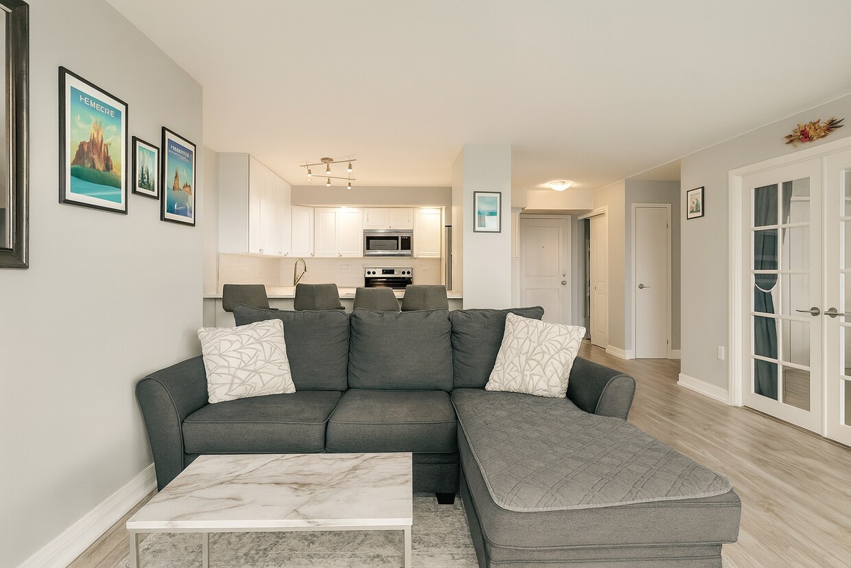 Foto principal - 601 W 11th Ave