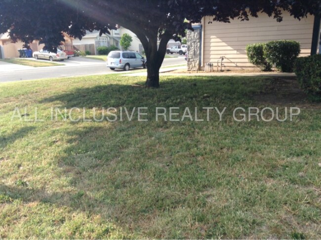 Building Photo - 5285 Jacinto Ave