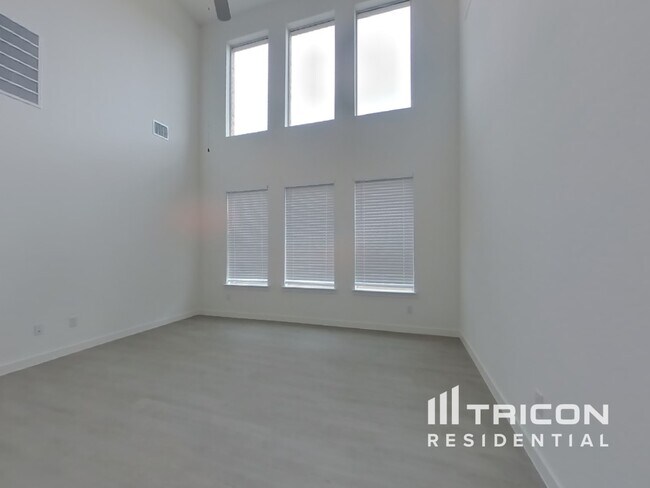 Foto del edificio - 2705 Serenity Grv Ln